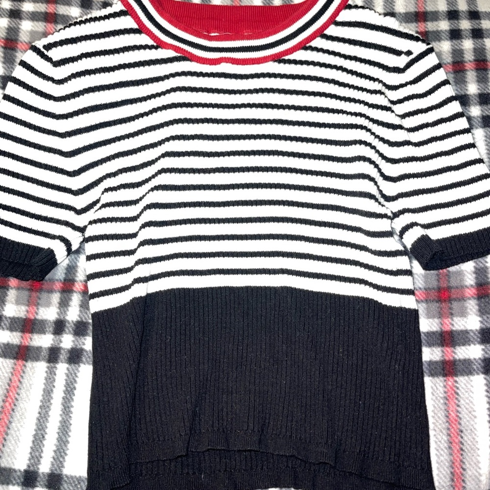Cropped stripped tee